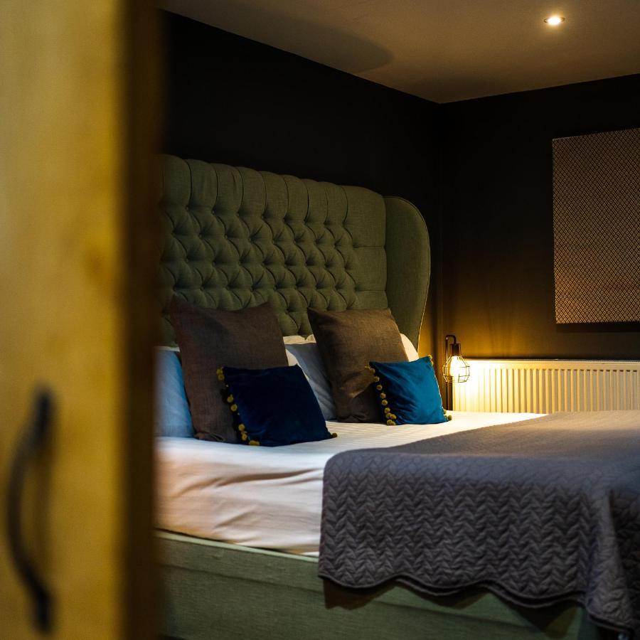 The Vicarage Hotell Holmes Chapel Exteriör bild